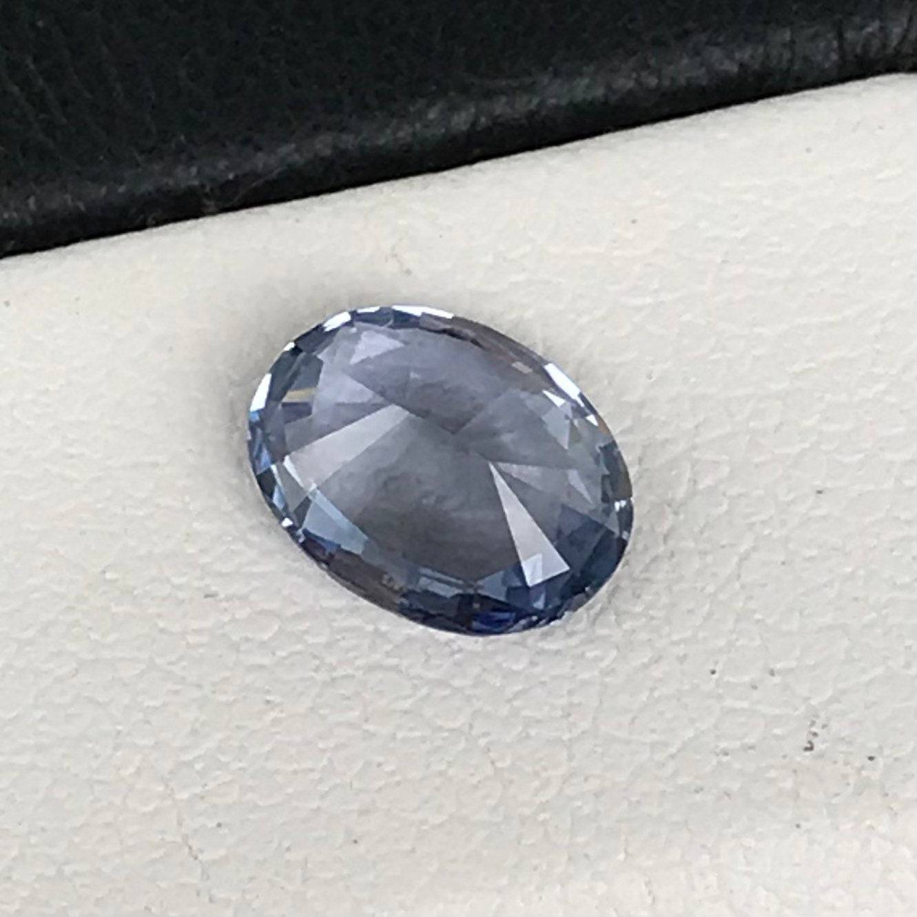 1.72 Cts Unheated Blue Sapphire - Natural Sparkling Blue Sapphire - Baza Boutique