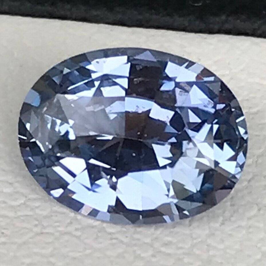1.72 Cts Unheated Blue Sapphire - Natural Sparkling Blue Sapphire - Baza Boutique