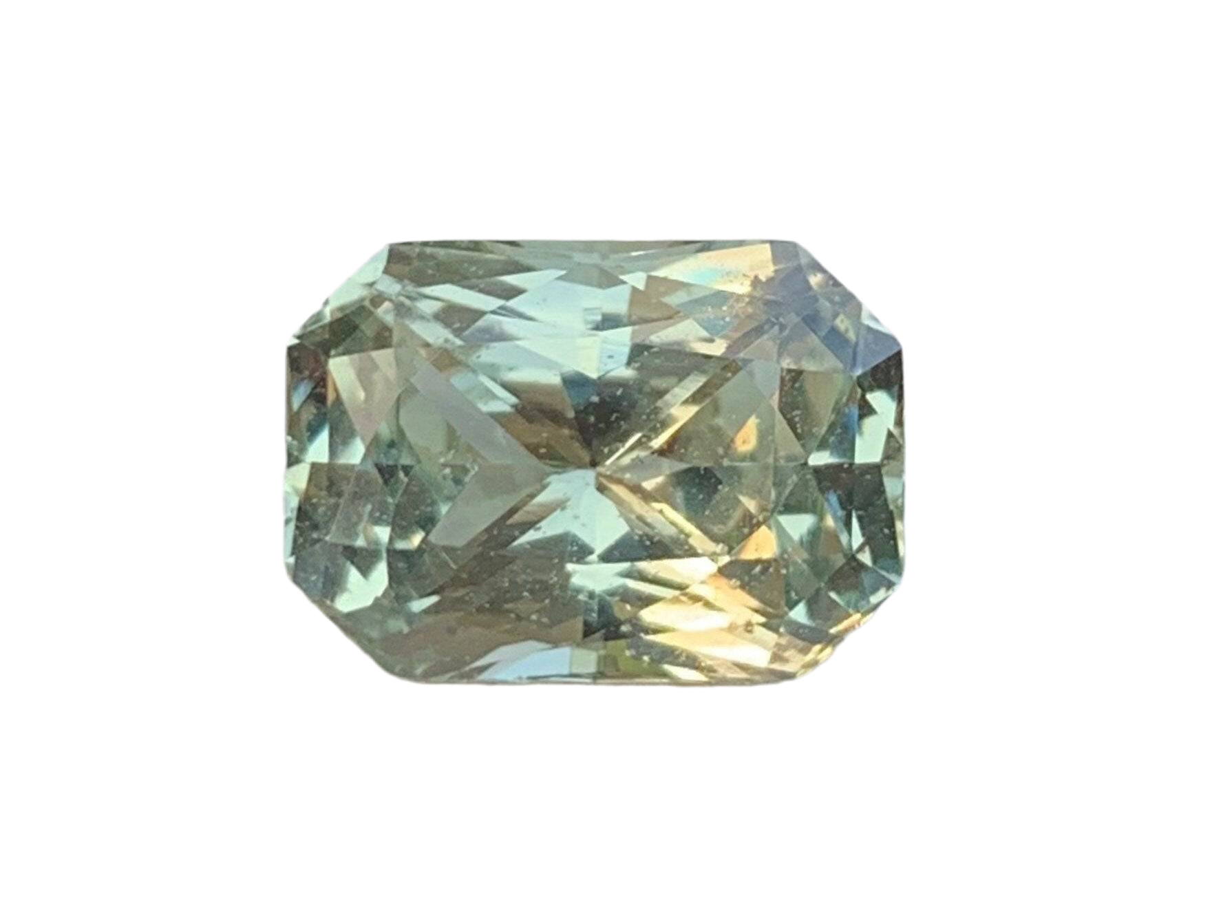 Mint Green Sapphire 4.46 Cts - (UH)