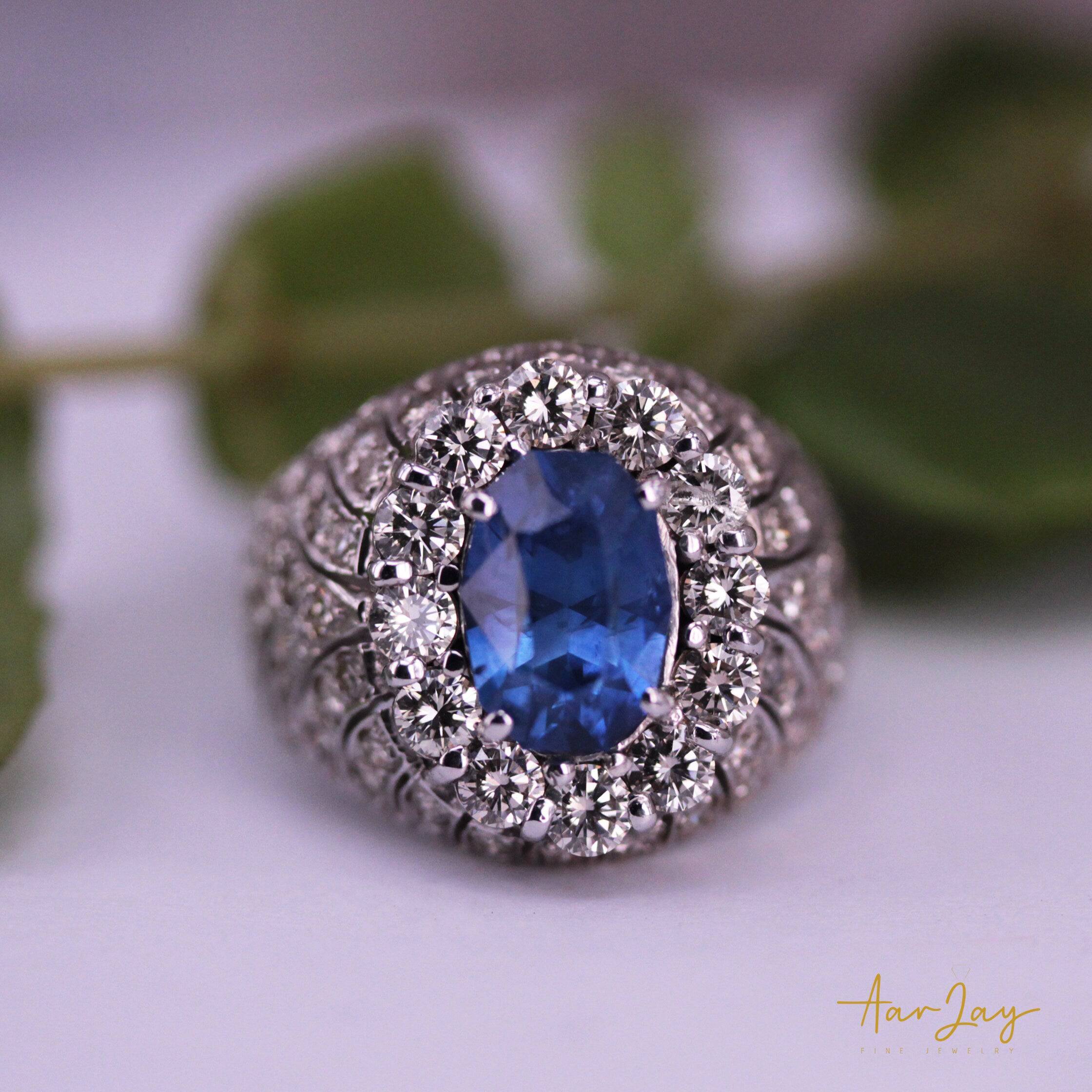 4.20 Cts Unheated Cornflower Blue Sapphire. - Baza Boutique 