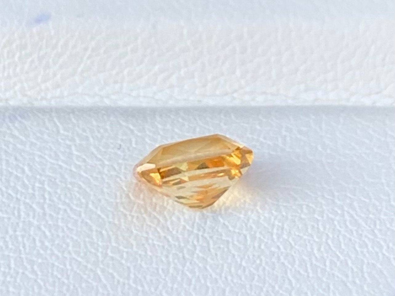 Unheated Golden Yellow Sapphire 1.51 Cts, Natural Ceylon Sapphire, Unheated  Sapphire for jewelry making, Vedic Yellow Ring Sapphire Ring - Baza Boutique 