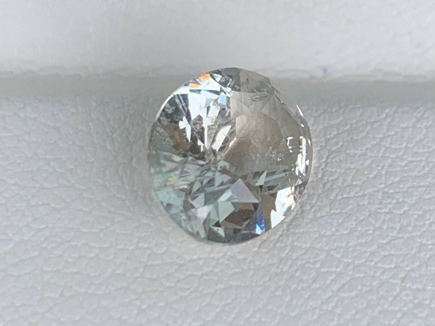 2.84 Cts Unheated Peach Sapphire - (UH) - Baza Boutique 