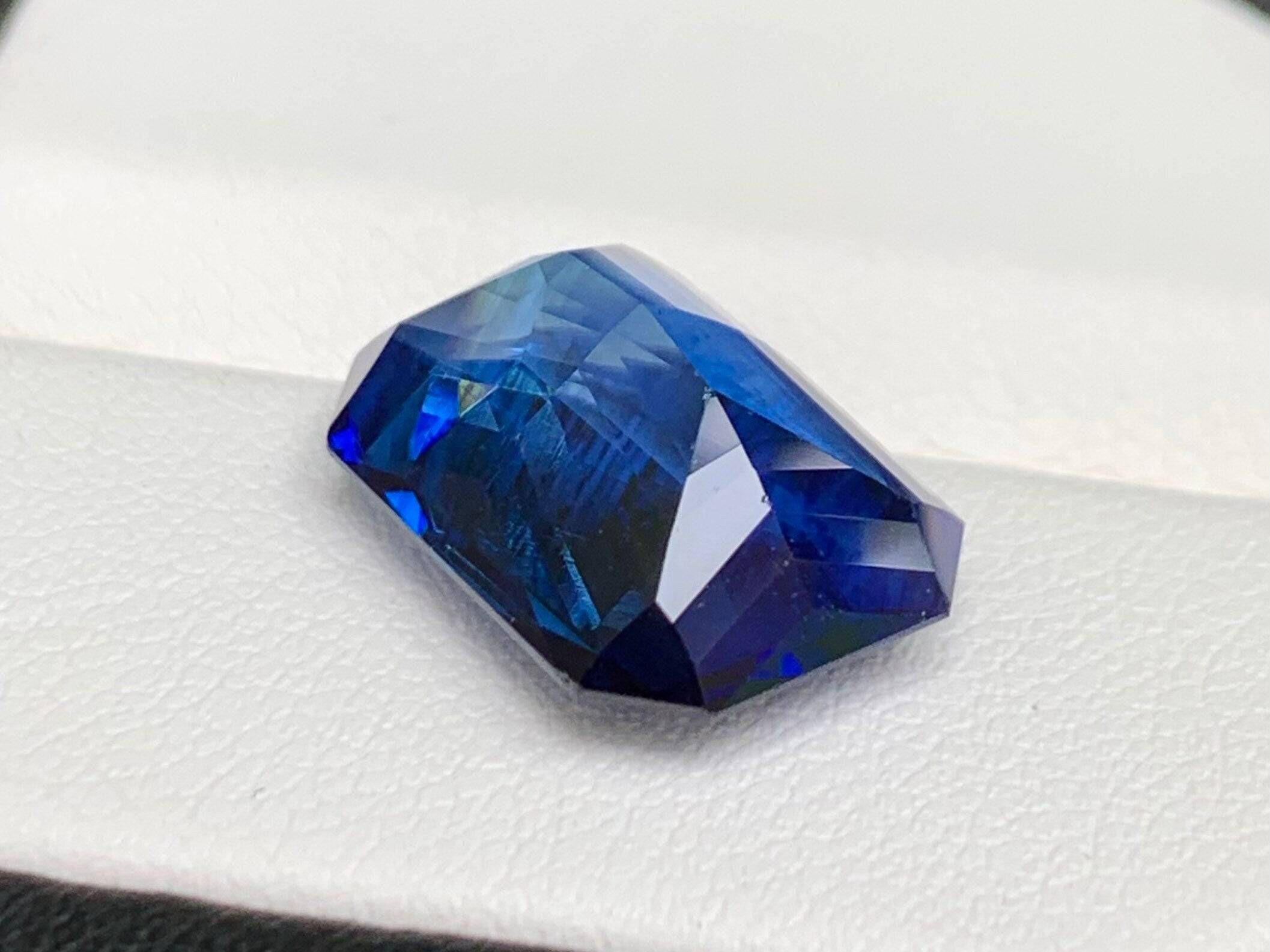 10.90 Cts Natural Blue Sapphire Rare Radiant Cut - (H) - Baza Boutique 