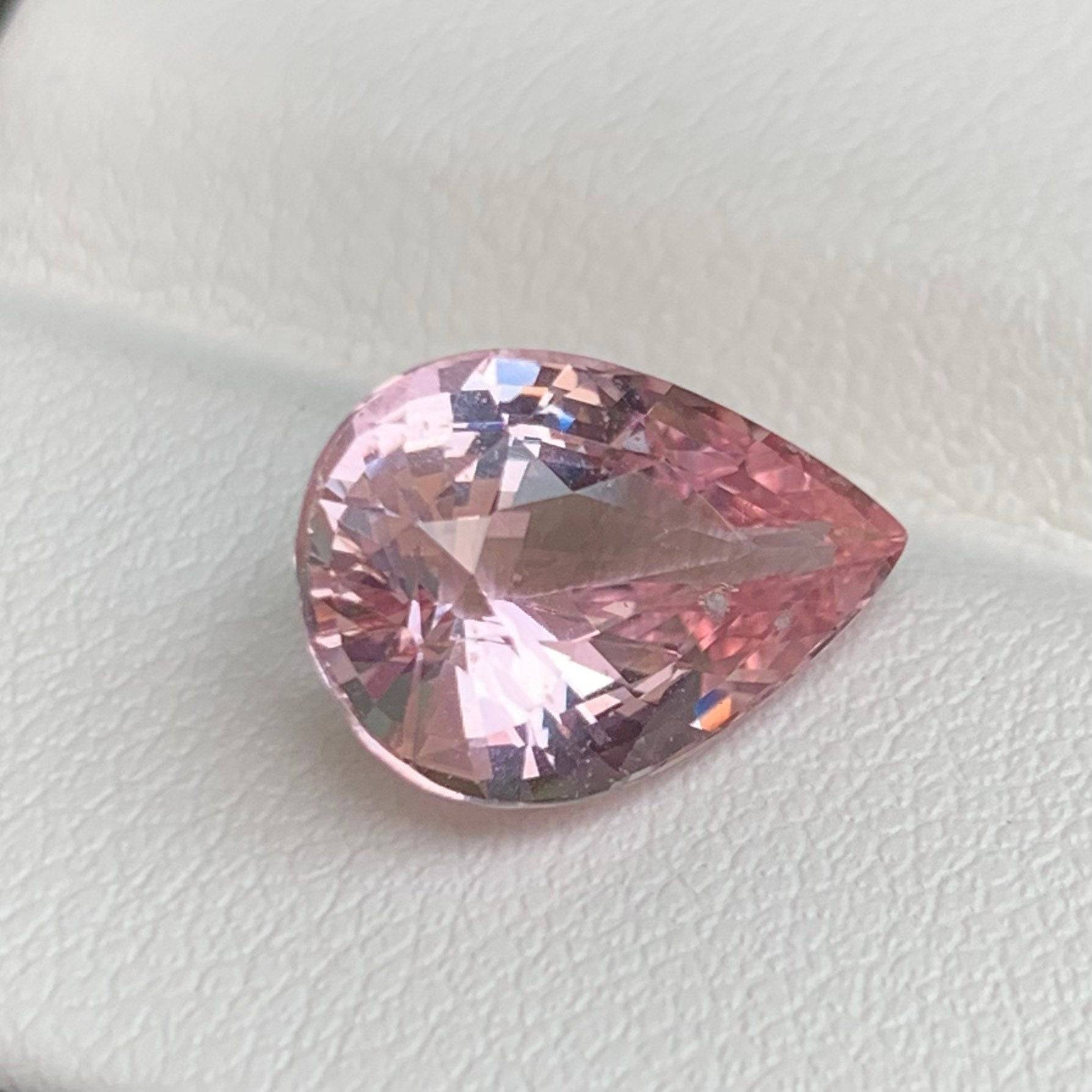 4.56 Cts Unheated Padparadscha Sapphire RARE - ICA Certified - (UH) - Baza Boutique 