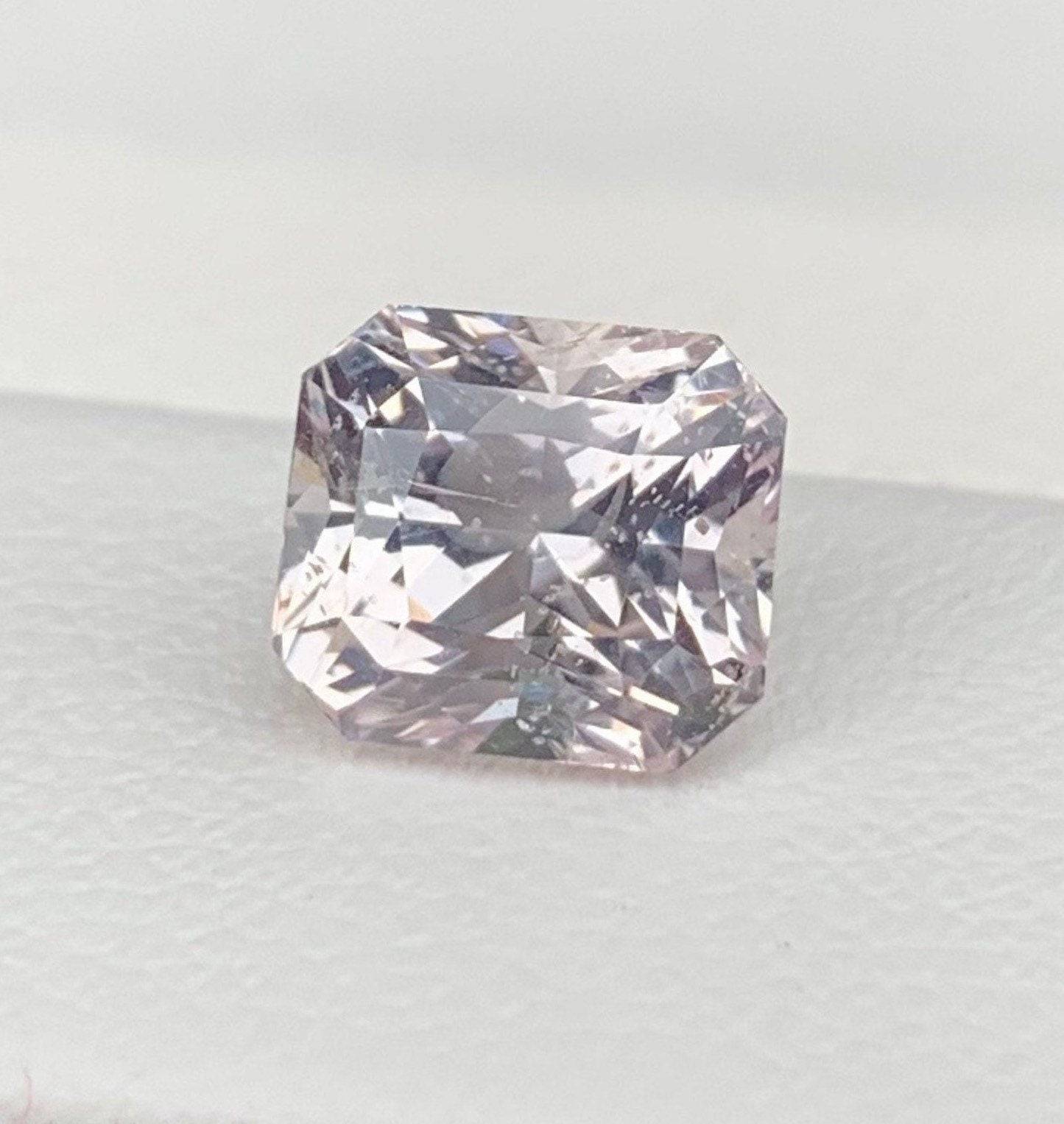 Peach Sapphire 3.10 Carats , Unheated Peach Sapphire , Ceylon Sapphire , Corundum Sapphire , Sapphire engagement ring , Gift for her - Baza Boutique 