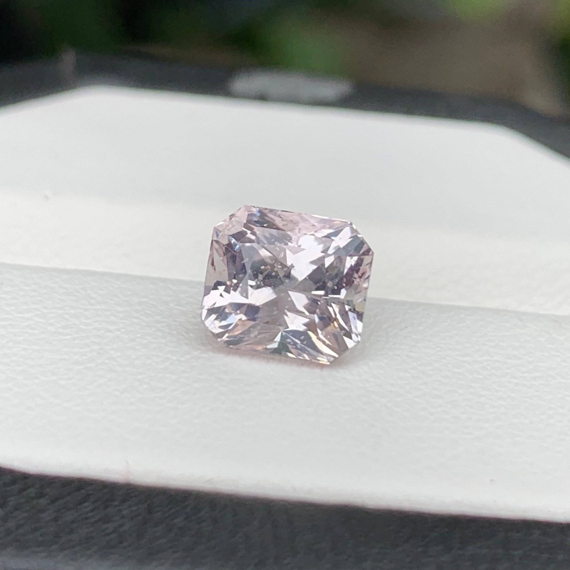 Peach Sapphire 3.10 Carats , Unheated Peach Sapphire , Ceylon Sapphire , Corundum Sapphire , Sapphire engagement ring , Gift for her - Baza Boutique 