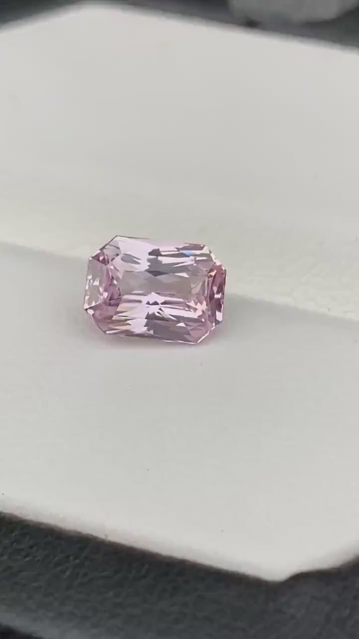 Peach Sapphire 1.56 Carats , Unheated Peach Sapphire , Ceylon Sapphire , Corundum Sapphire, Sapphire engagement ring,Peach Sapphire Gemstone